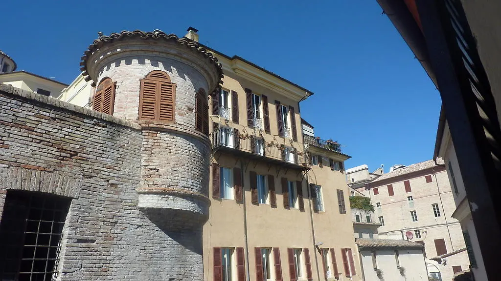 Al Pergolesi B&B-1